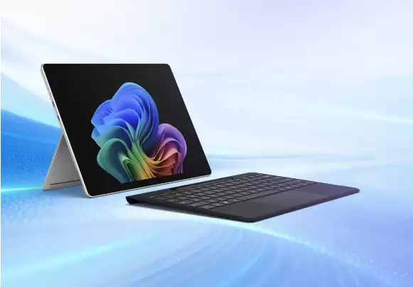 12988Ԫ��΢��13Ӣ��Surface Pro���ð���ʽ���У�����X2�ӳ�