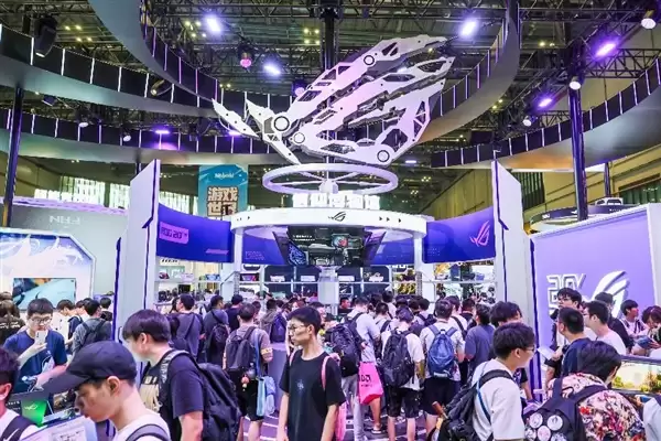 �����������ROG�羺��ʾ��ȼ��BW2026 �������洴���桱