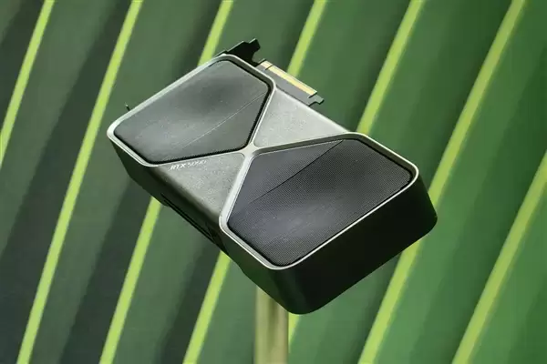 �ȵȵ��������ˣ�NVIDIA�Կ�ȫ�ߵ��Ǽ۸�GDDR7��GDDR6��һ����