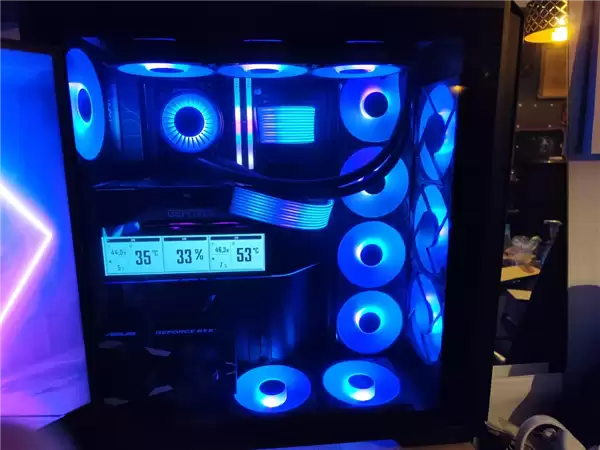 �Ͽ����ӣ� RTX 3090+RTX 3050˫����ϣ�ʵ��4K 144FPS
