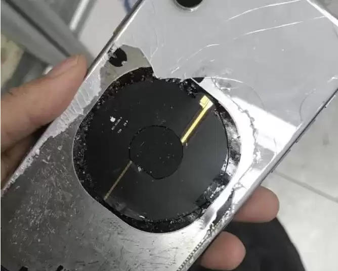 iPhone������ά�ޱ������Ʊ��