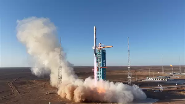 �����ȸ�������죡�й��ƶ��׸����ͨ���ں��غɳɹ����